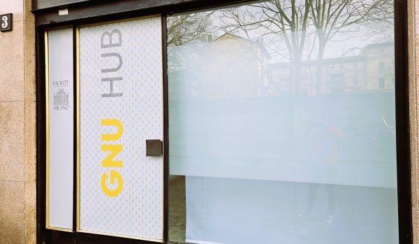GNU hub